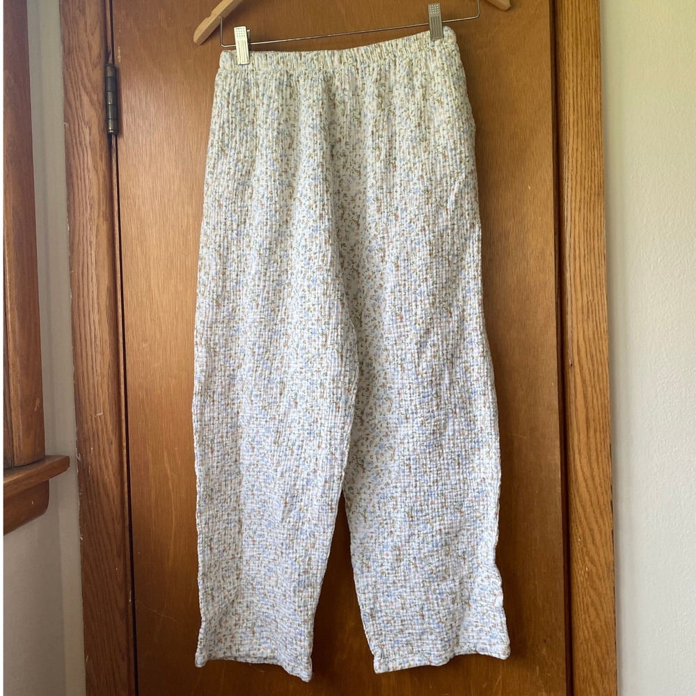 Ditsy Floral Gauze Relaxed Straight Leg Cream Capri‎ Pants Small Cottage Shabby